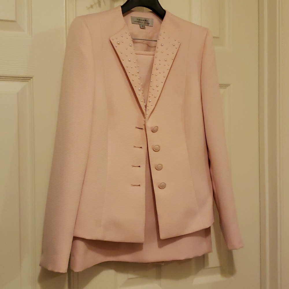 Women's suit